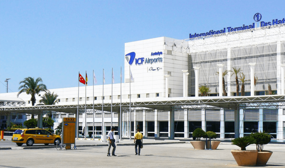 Flughafen Antalya (AYT)
